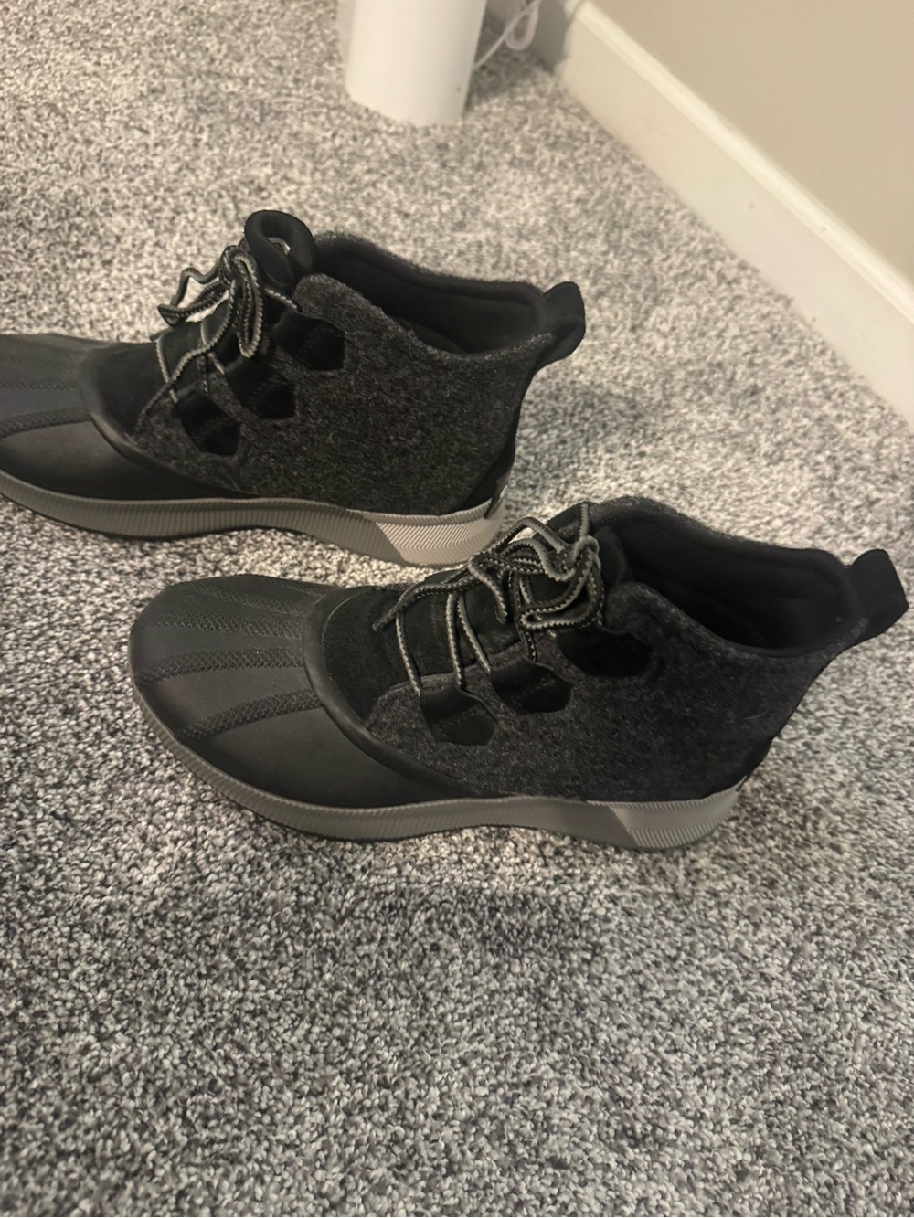 Sorel Women's Black Gray Winter Rain Boots